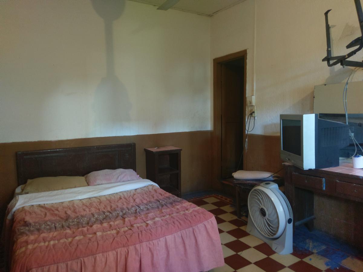 Hotel Centro Viajero Чиуауа Екстериор снимка